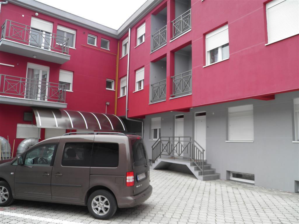 B&B Zmajevo Gnezdo 021 Sremska Kamenica Ngoại thất bức ảnh
