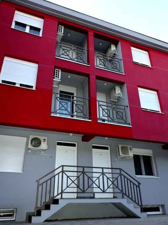 B&B Zmajevo Gnezdo 021 Sremska Kamenica Ngoại thất bức ảnh