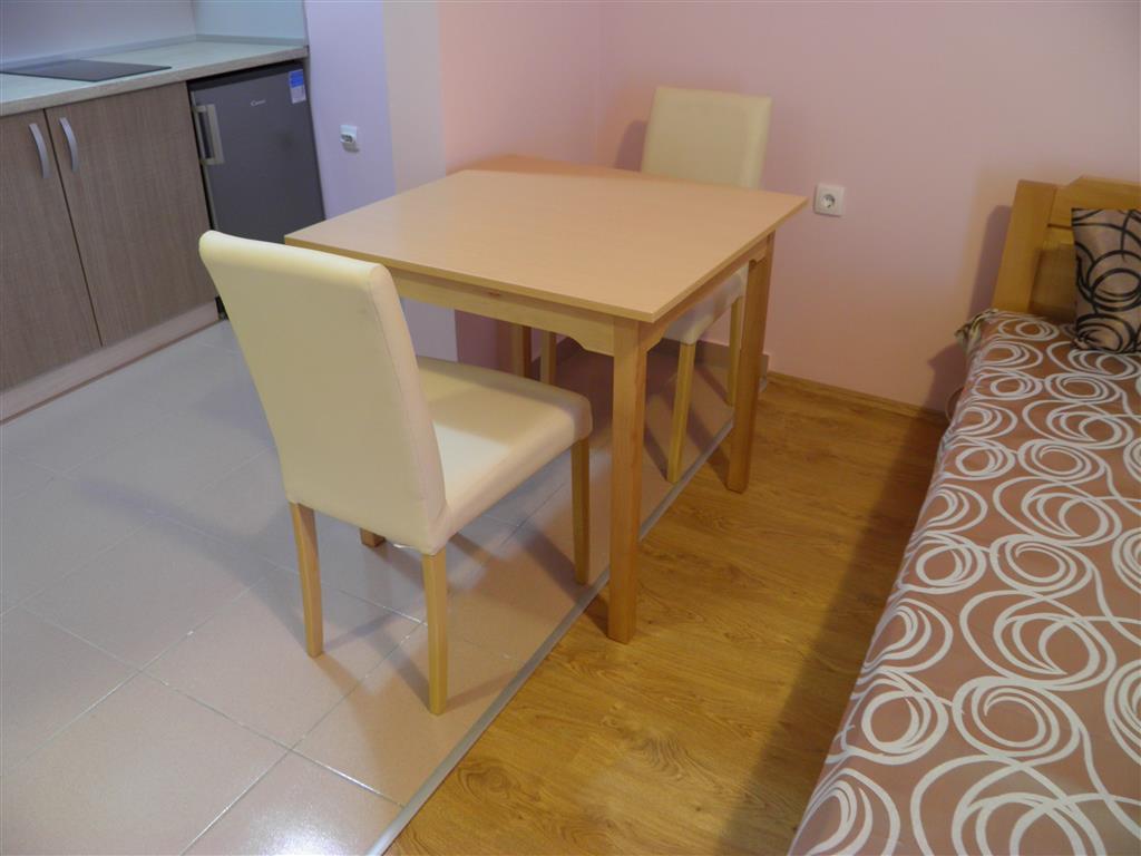 B&B Zmajevo Gnezdo 021 Sremska Kamenica Ngoại thất bức ảnh
